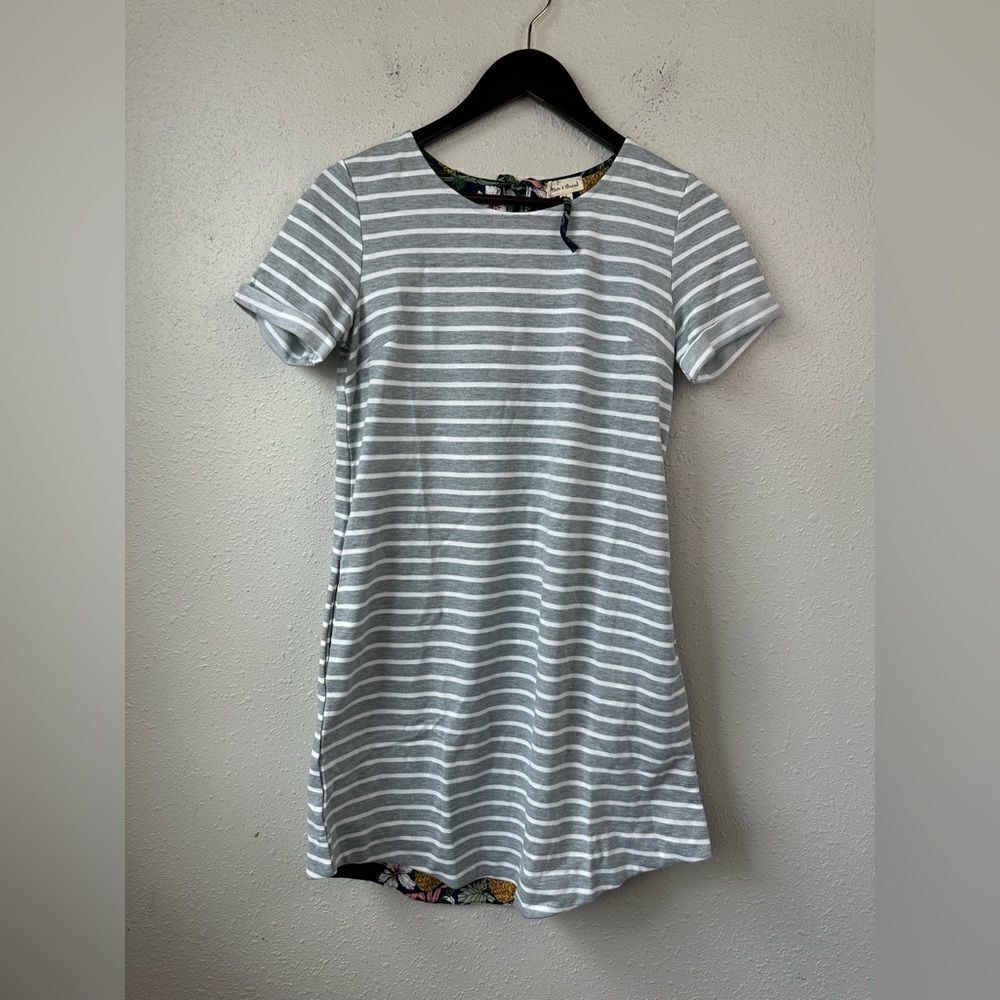 NWT Hem and Thread Women’s Dress